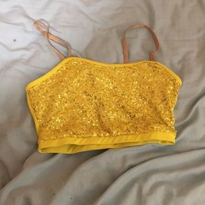 i am selling a yellow tube top